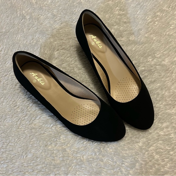 Ankis Black Wedge Dress Shoes - Picture 2 of 5